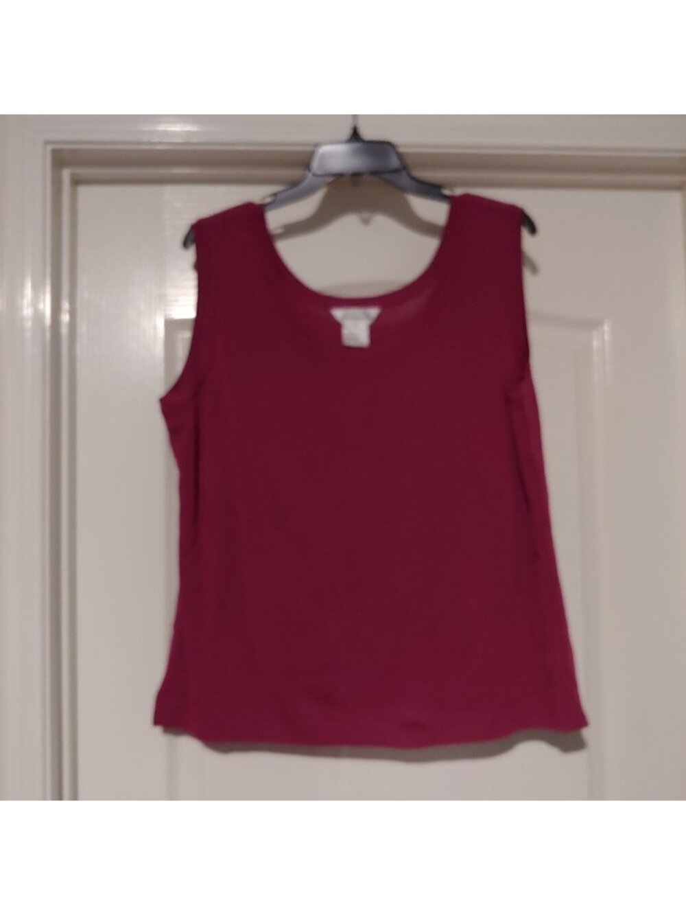 Exclusively Misook Cranberry Shell Tank Knit Capsule Top Quiet Luxury Career XL